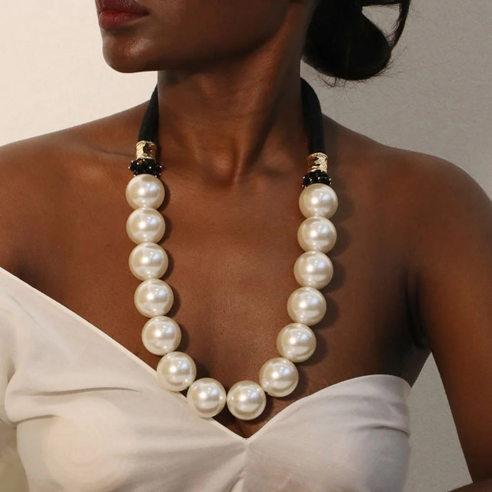 Collar de perlas Noir Empress