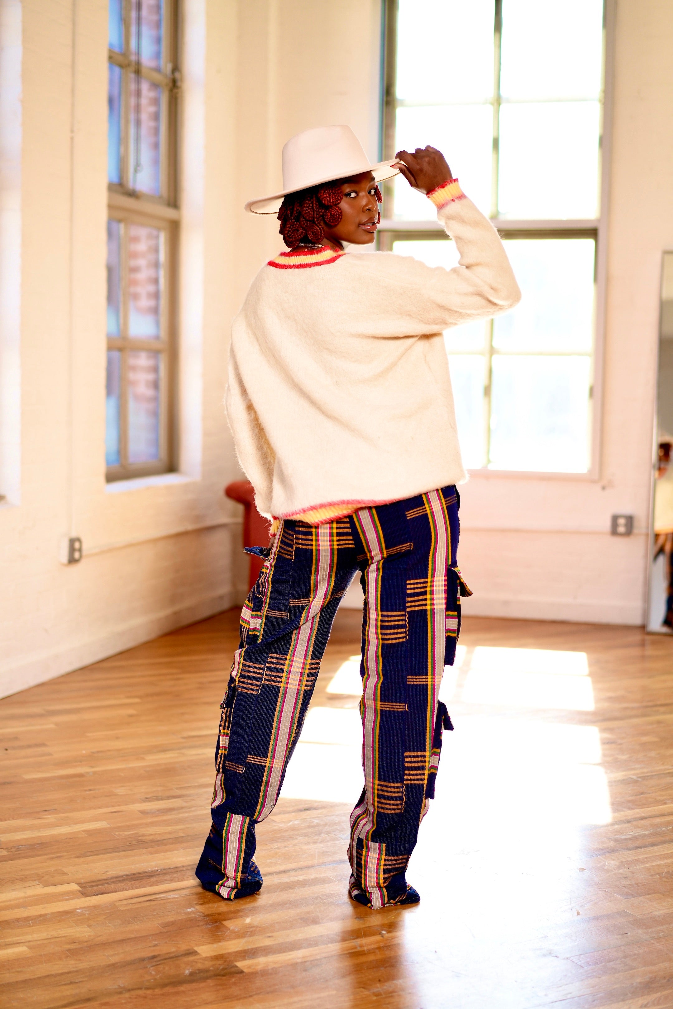 Okara Aso Oke pantalones vaqueros cargo