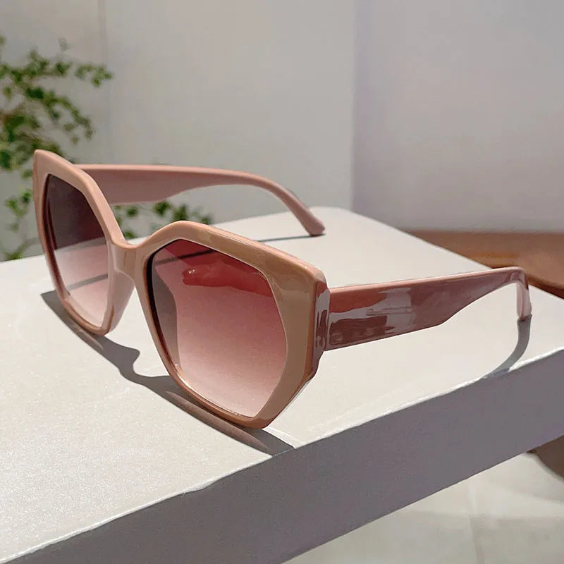 Polygon Gradient Black Sunglasses - Luxury UV400 Women's Shades