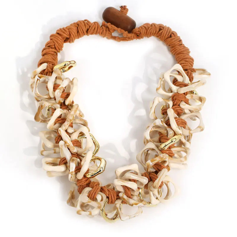 Collar de cadena esculpida Zawadi