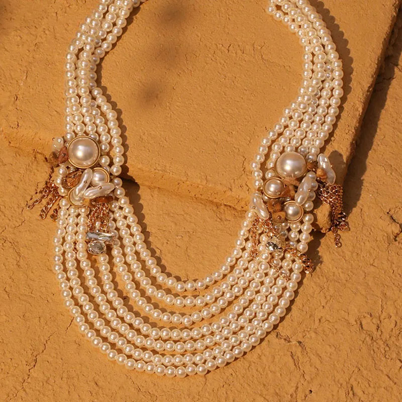 El collar de la corona y la perla