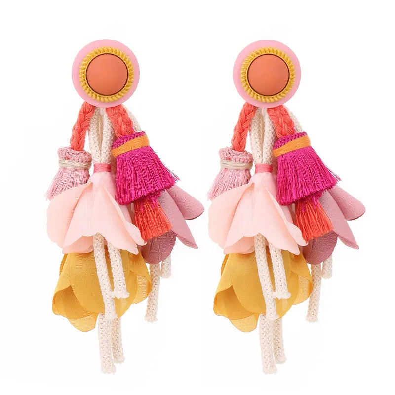 Los pendientes de pétalos de Owambe