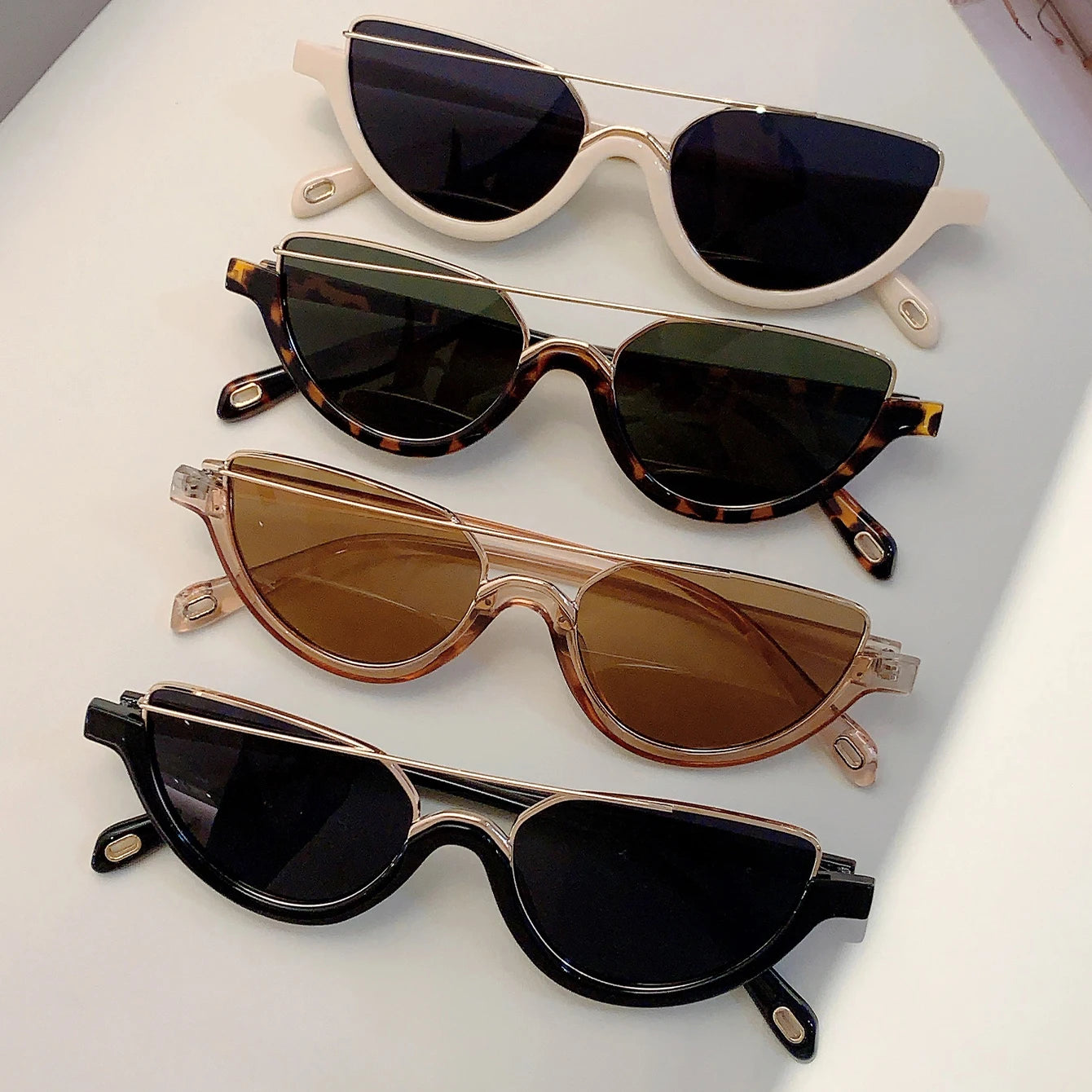 KAMMPT Luxe Leopard Cat Eye Sunglasses - UV400 Trendsetter Shades