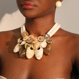 Collar de piedra y concha Kaya