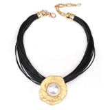El collar Adé Solstice