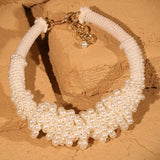 El collar del abrazo de la perla