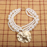 El collar de joyas de Iyawa