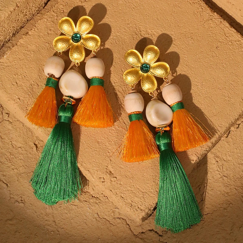 Los pendientes de gotas de pétalos de jade