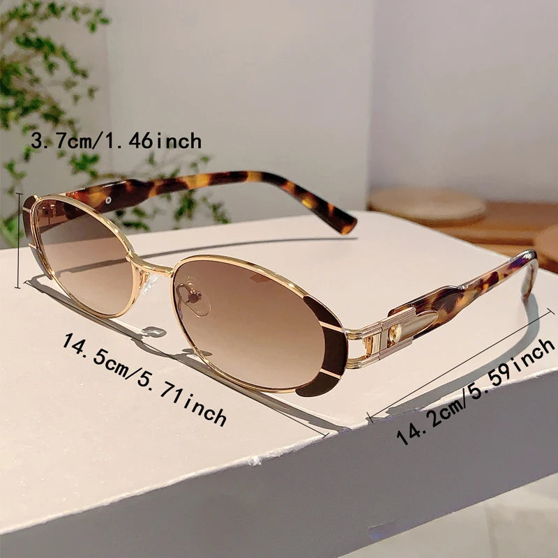 Chic Leopard Oval Sunglasses - Retro Tawny Shades for Women