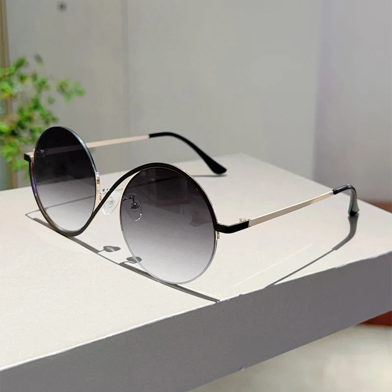 Chic Oversized Round Gradient Sunglasses | UV400 Beach Vacation Shades