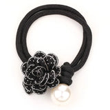 Vintage Pearl & Flower Necklace – Elegant Statement Jewelry