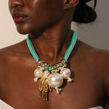 El collar de perlas Avant