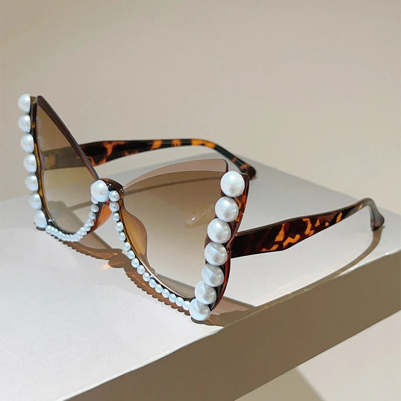 KAMMPT Pearl Butterfly Oversized Sunglasses - Gradient UV400 Shades