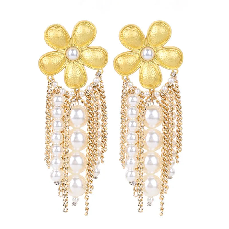 Los pendientes Majesty de la gota de rocío