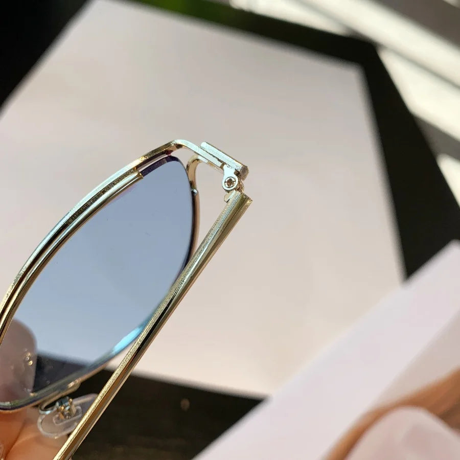 RELEN Chic Metal Cat Eye Sunglasses - Vintage Small Frame Design