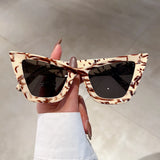 Oversized Cat Eye Sunglasses: Vintage Gradient UV400 Luxury Eyewear