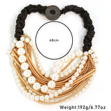 Coronado con collar de perlas