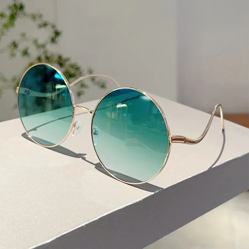 Luxe Oversized Round Gradient Sunglasses - Vintage Chic