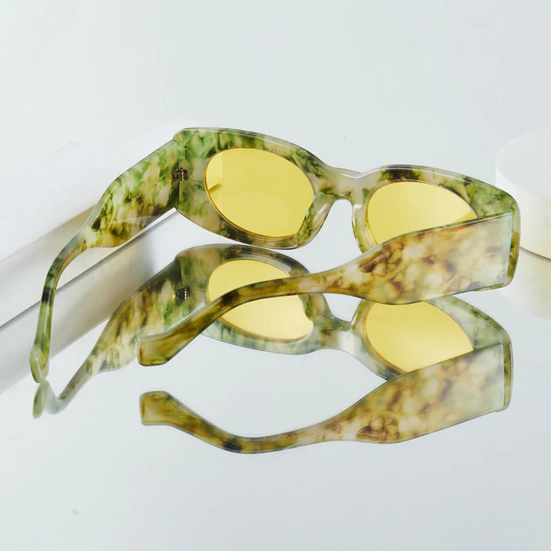 Chic Floral Oval Sunglasses: Retro Street Style for Women