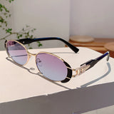 Chic Leopard Oval Sunglasses - Retro Tawny Shades for Women