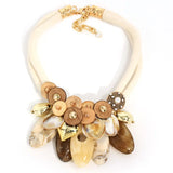 Collar de piedra y concha Kaya