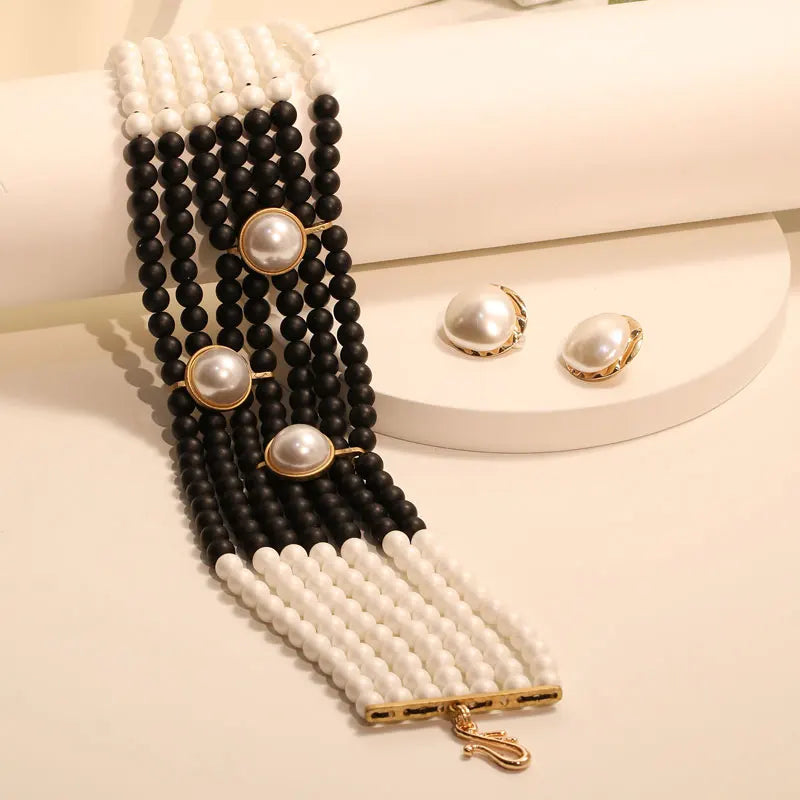 Nyota Noir Collar