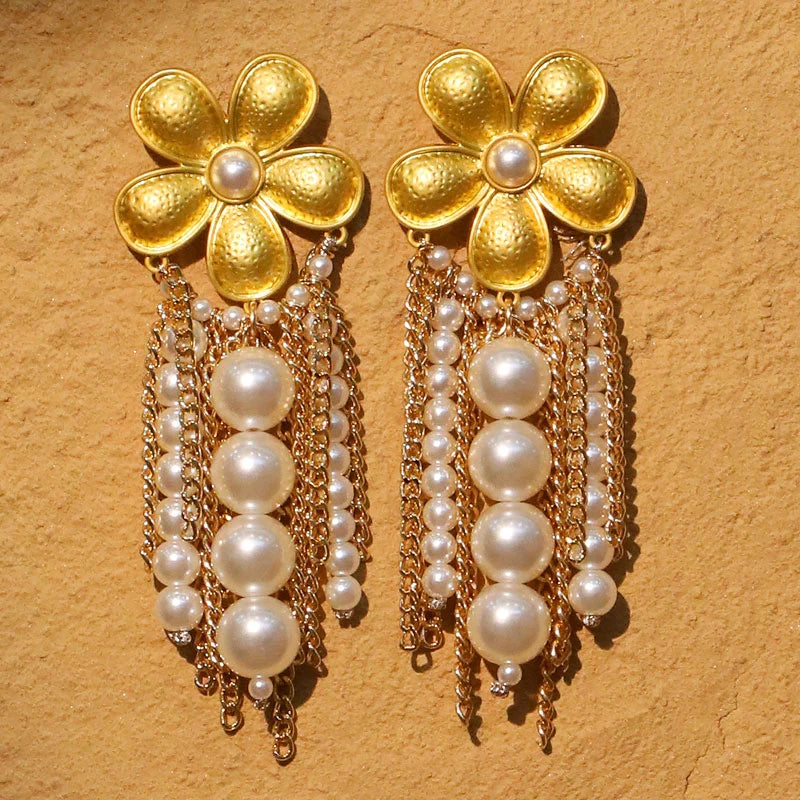 Los pendientes Majesty de la gota de rocío