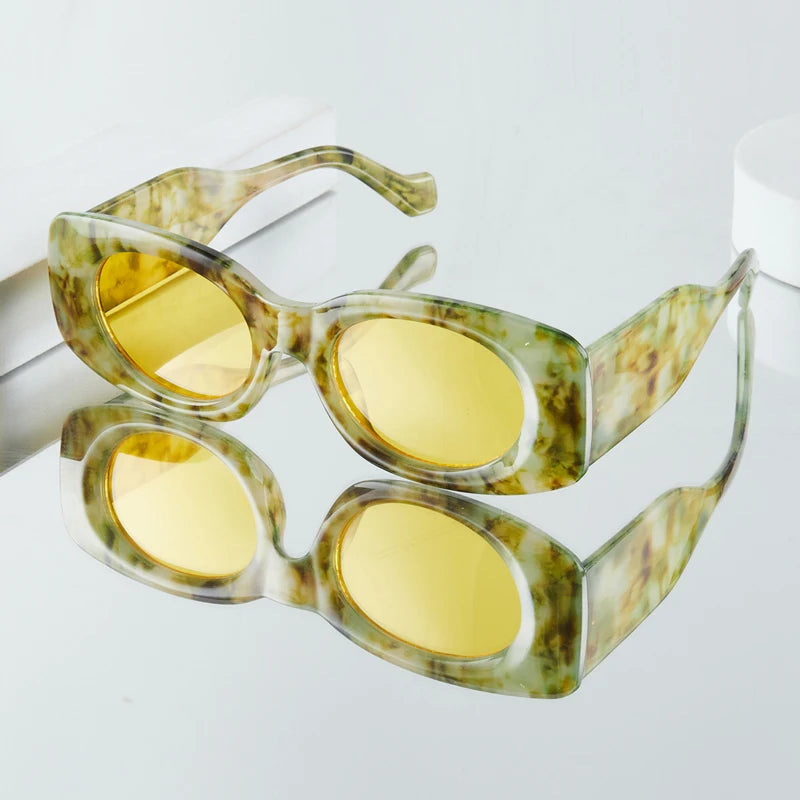 Chic Floral Oval Sunglasses: Retro Street Style for Women