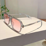 Chic Grey Square Sunglasses: Women's UV400 Fashion Eyewear