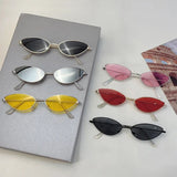 Chic Vintage Cat Eye Sunglasses - Metal Rim Designer Shades