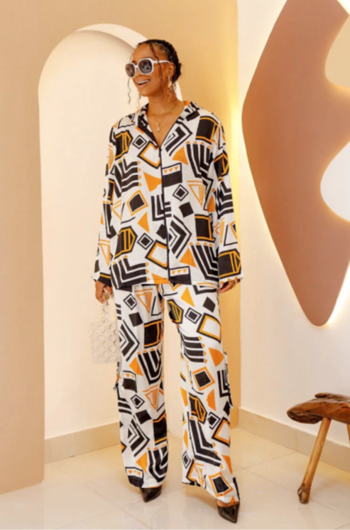 Conjunto de camisa africana de gasa y pantalón de seda JI: vibrante y elegante