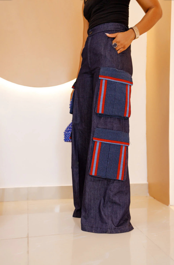 Pantalón vaquero cargo Okija Aso Oke