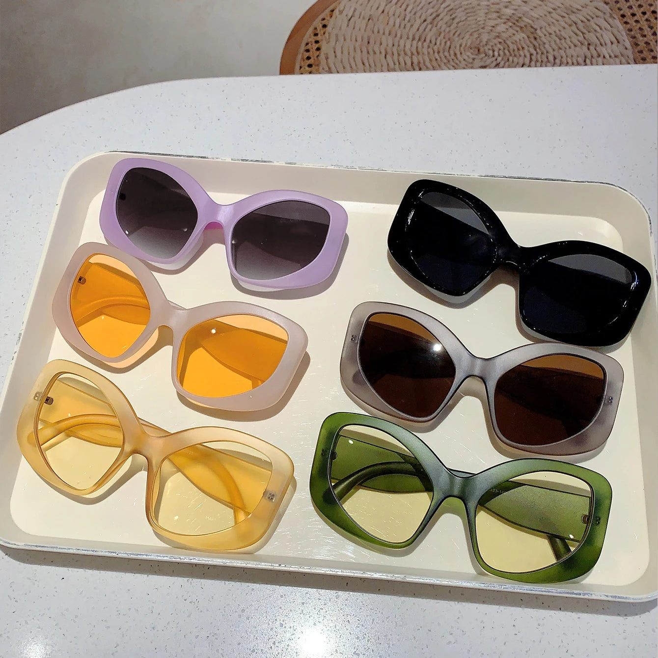 KAMMPT Irregular Oversized Sunglasses - Chic UV400 Gradient Shades