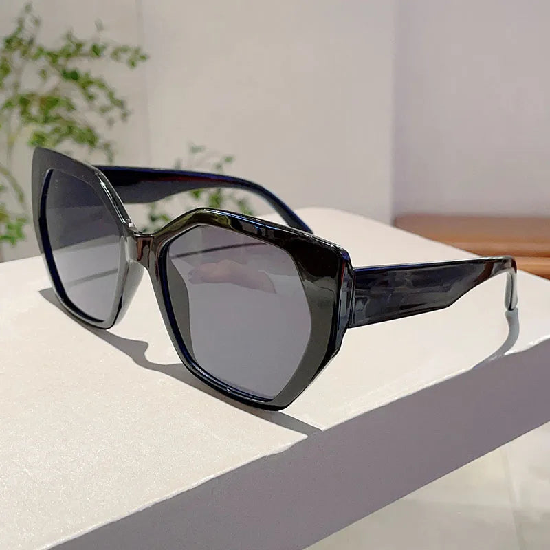 Polygon Gradient Black Sunglasses - Luxury UV400 Women's Shades