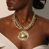 El collar real del disco solar