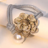 Vintage Pearl & Flower Necklace – Elegant Statement Jewelry