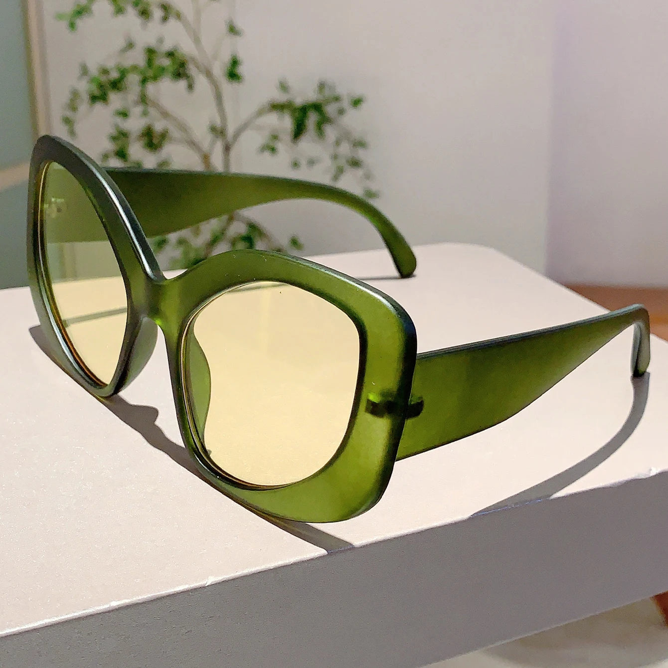 KAMMPT Irregular Oversized Sunglasses - Chic UV400 Gradient Shades