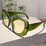KAMMPT Irregular Oversized Sunglasses - Chic UV400 Gradient Shades