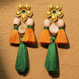 Los pendientes de gotas de pétalos de jade