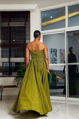 Vestido Ugba sin tirantes con escote corazón