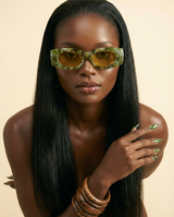 Chic Floral Oval Sunglasses: Retro Street Style for Women - front-facing view