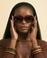 KAMMPT Aurora Oval Sunglasses: Gradient UV400 Luxury Korean Style Shades - front-facing view